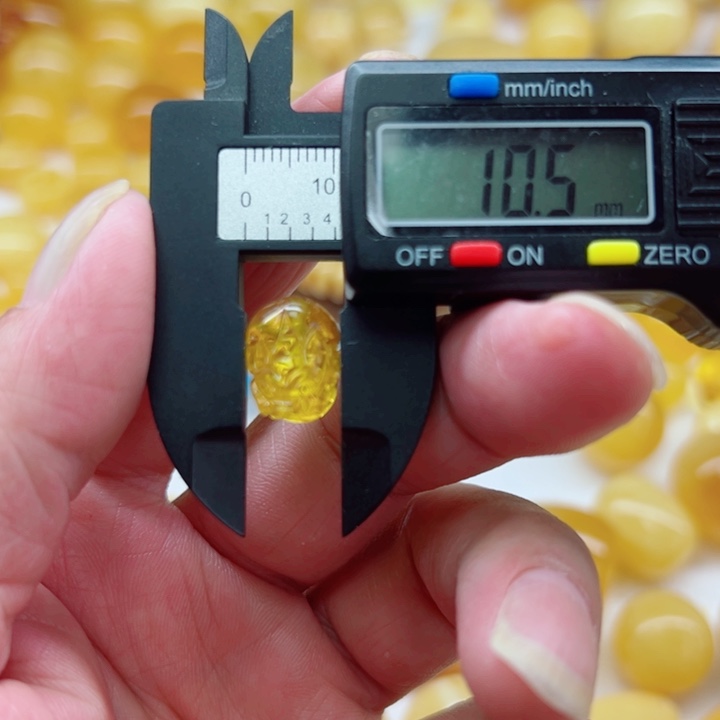 未镶嵌琥珀（矿物珀）裸石