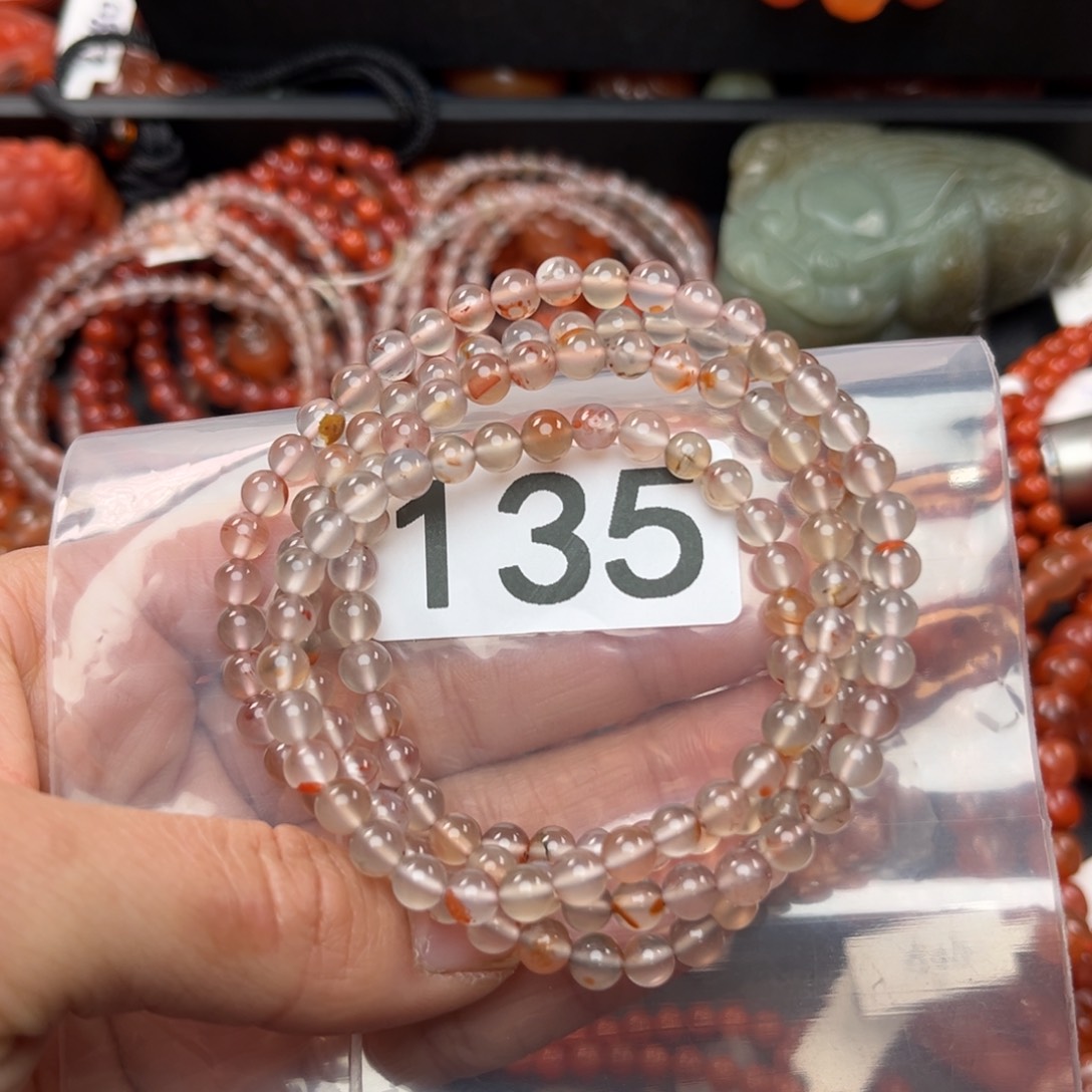 南红玛瑙珠宝奇石未镶嵌小*兔5+