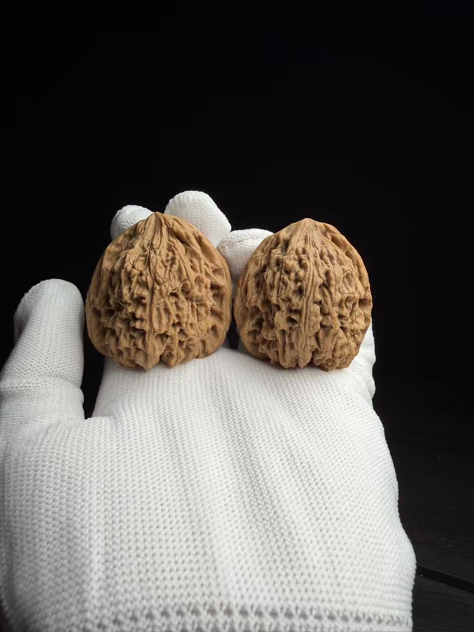 正宗涿鹿南疆石山地果凹底高炮南疆石拉丝蚂蚁纹高炮凹底文玩核桃