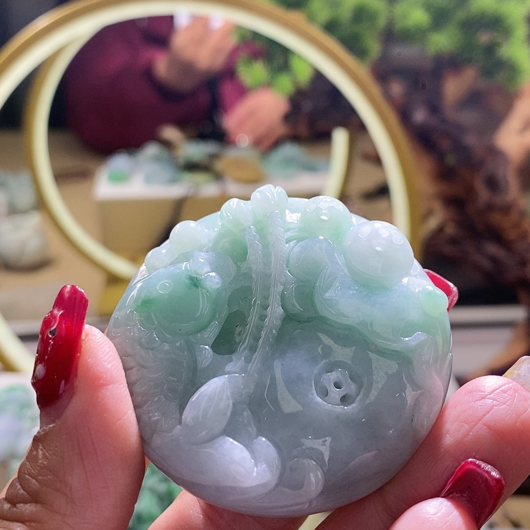 【闪购商品】翡翠颈饰未镶嵌鱼