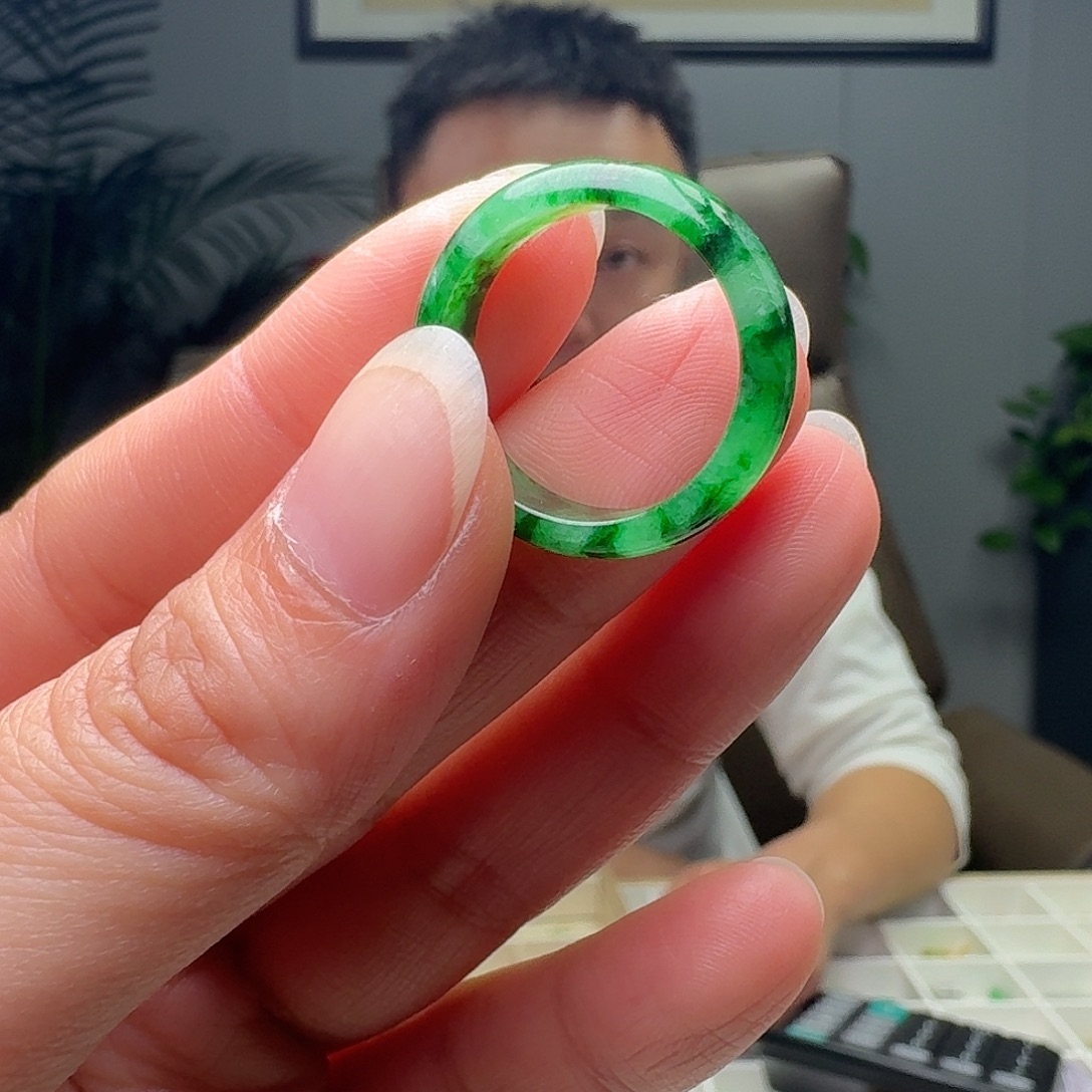 翡翠未镶嵌戒指天然