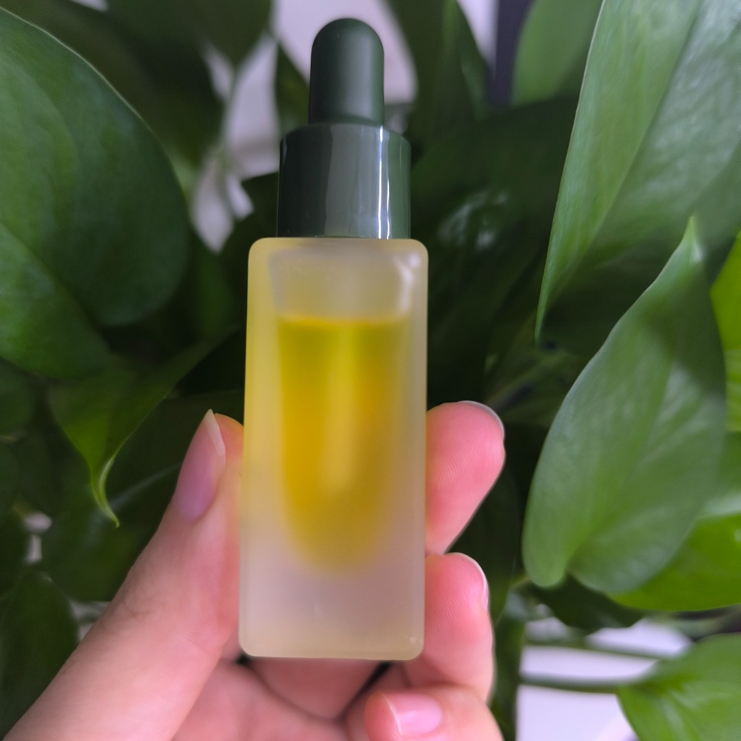 【言言分享】时光兰花臻妍精萃油