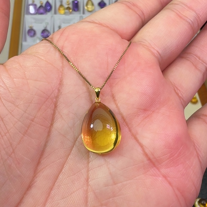 18K金镶嵌黄晶颈饰吊坠