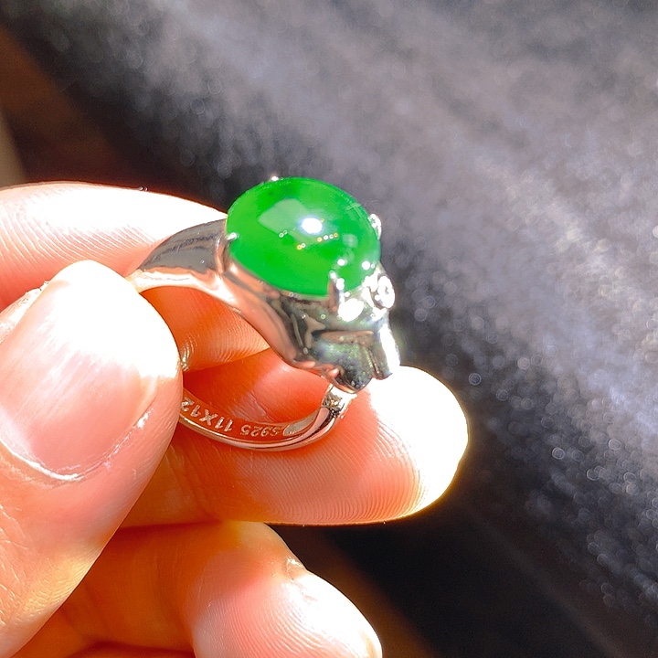 【闪购商品】翡翠颈饰银S925镶嵌翡翠