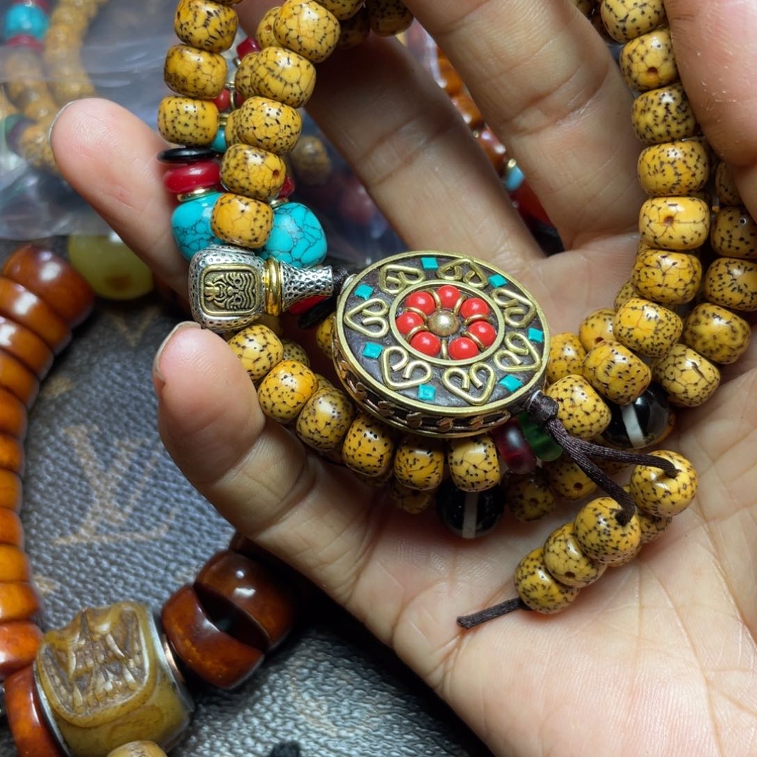 星月菩提手串黄*小黑