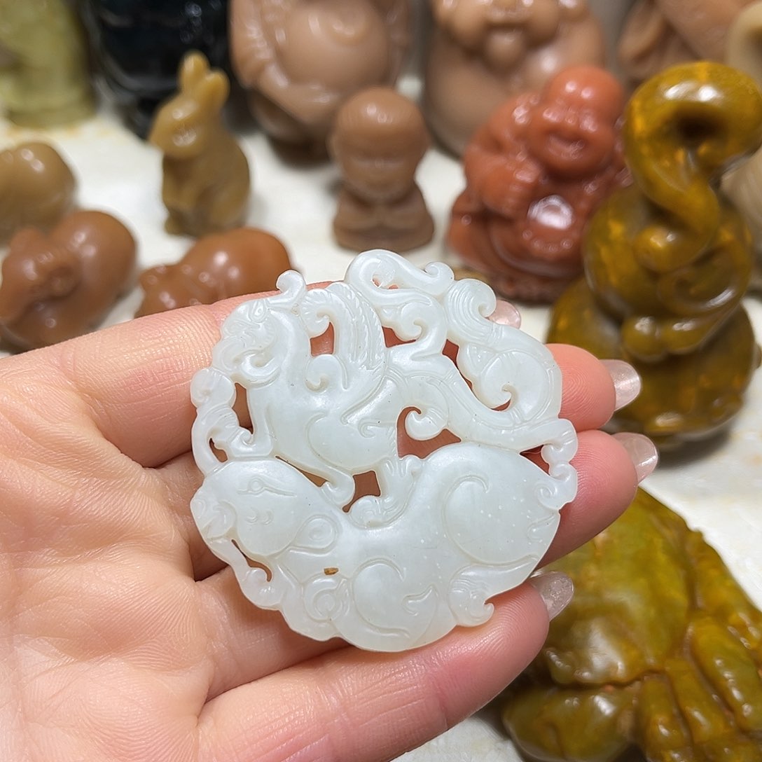 白玉菩提吊坠白玉菩提吊坠