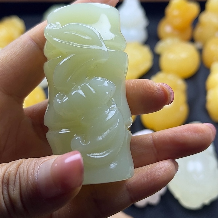 幸***佬大理石磁石昆仑玉石手把件