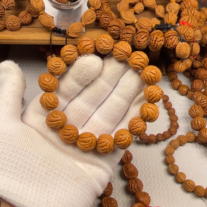 桃木8号链接桃核手串一个