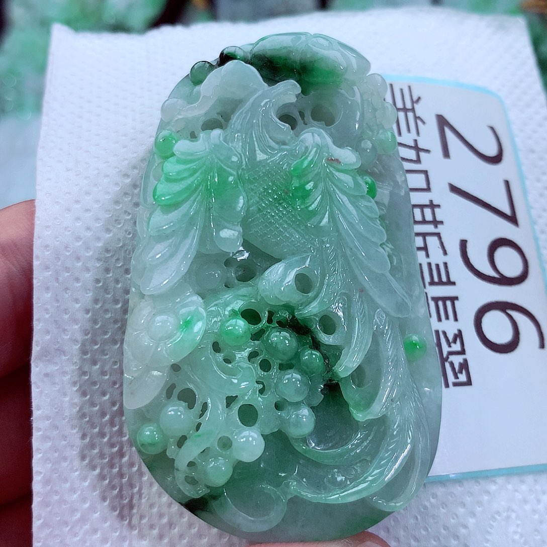 吊坠(不含链)未镶嵌翡翠