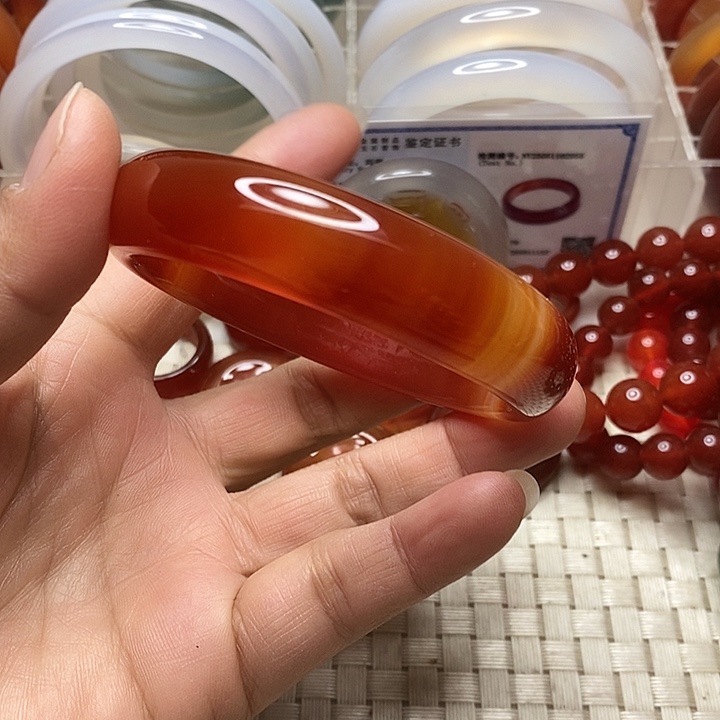 玛瑙/玉髓未镶嵌手镯