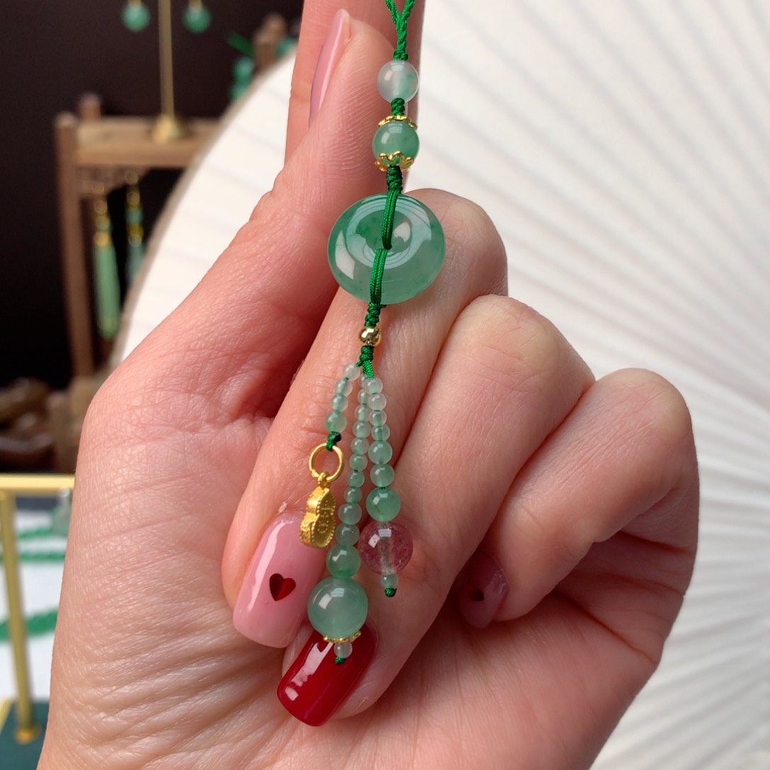 石英质玉冰飘花精品手机链未镶嵌