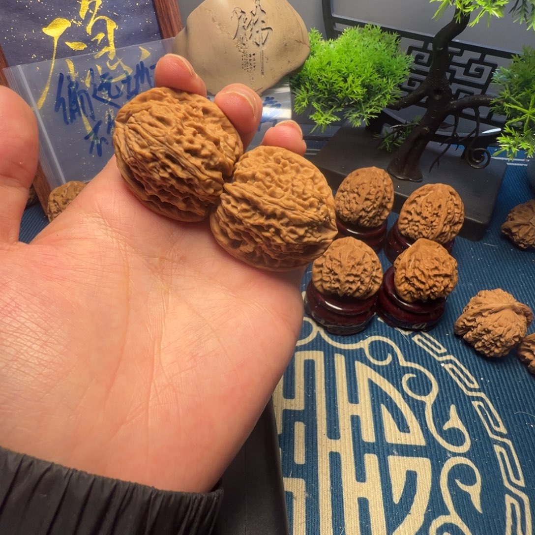 36尺深凹底南疆石