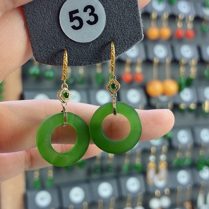 和田玉18K金镶嵌耳饰