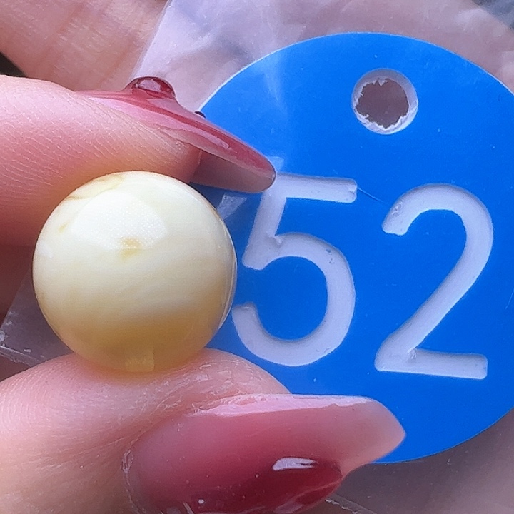 蜜蜡裸石未镶嵌微花粉 13mm 金瓷白 圆珠