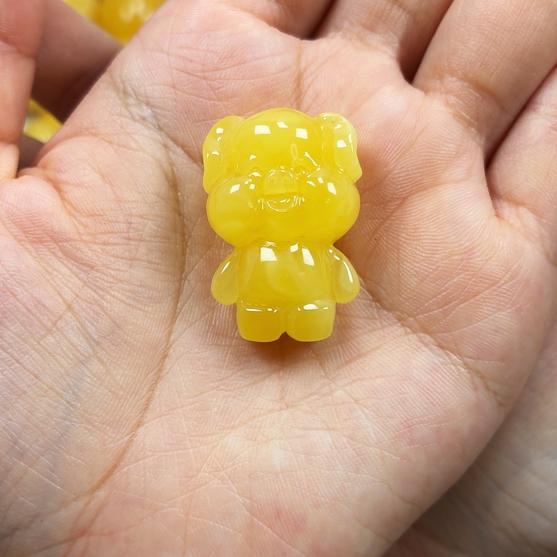 蜜蜡未镶嵌颈饰焦皮妖花小猪