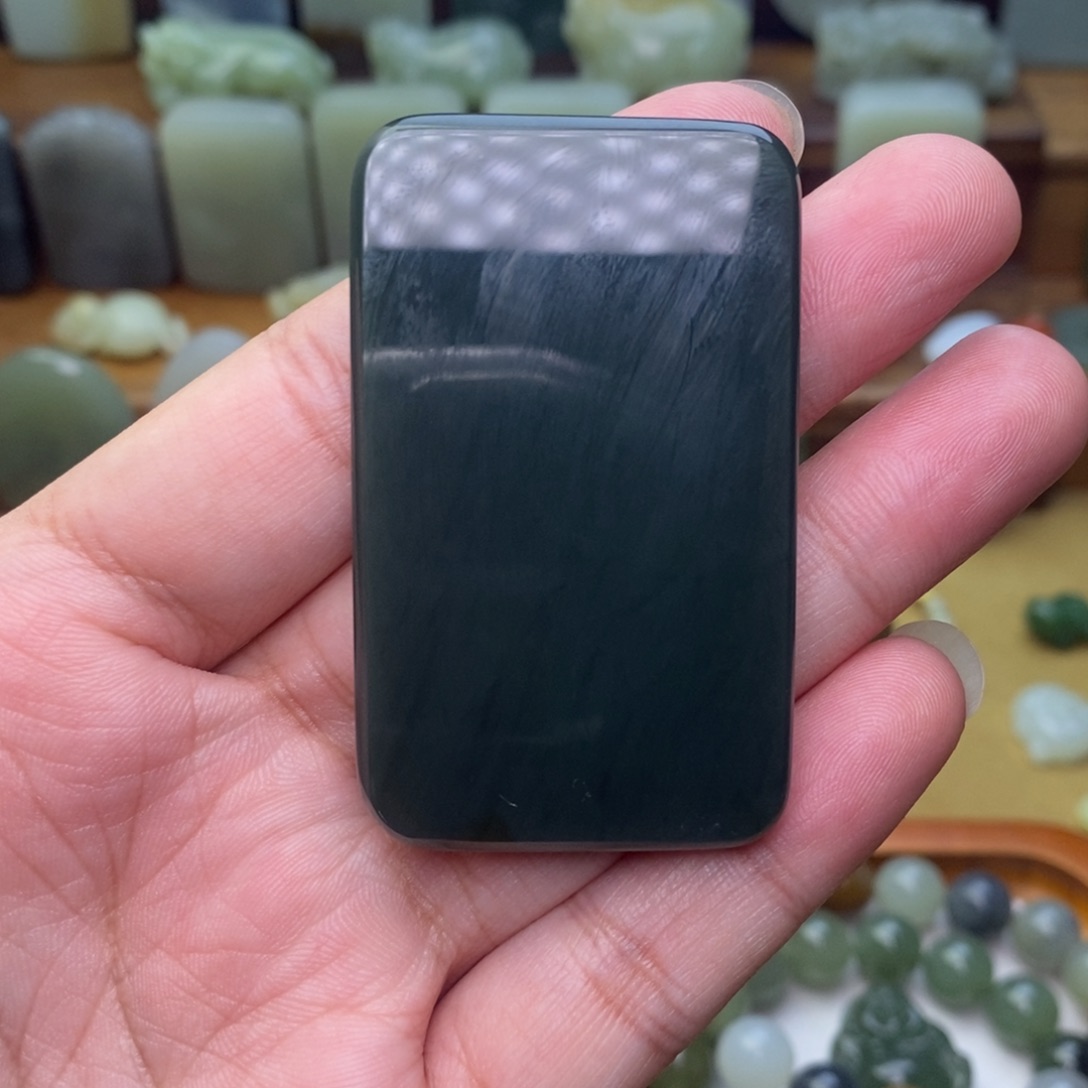 和田玉未镶嵌颈饰有包容介意慎拍