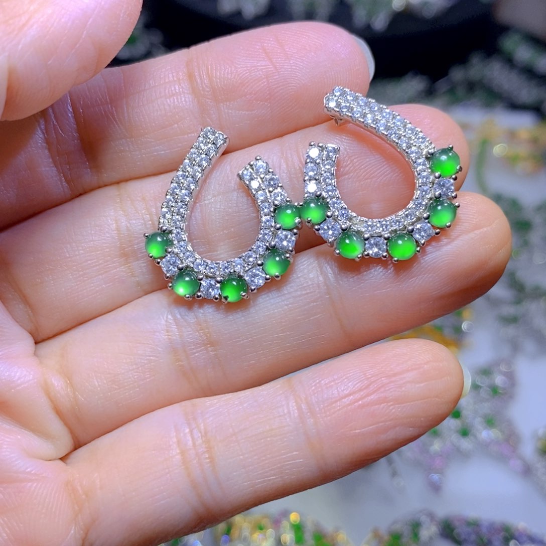 翡翠颈饰银S925镶嵌天然翡翠