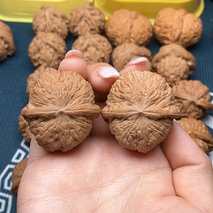 文玩核桃吊坠圣火令38