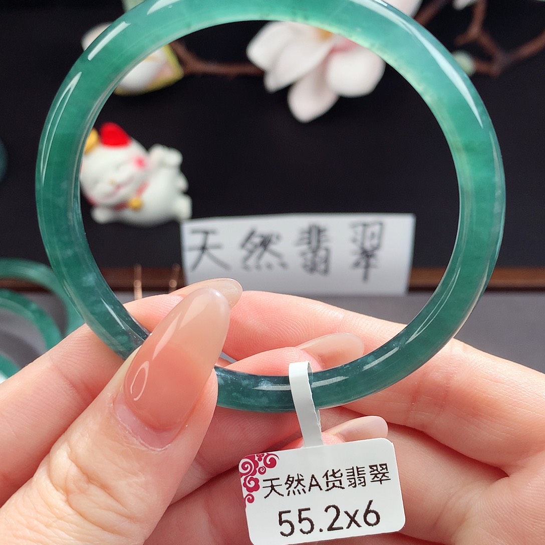 翡翠手镯（圆镯）未镶嵌