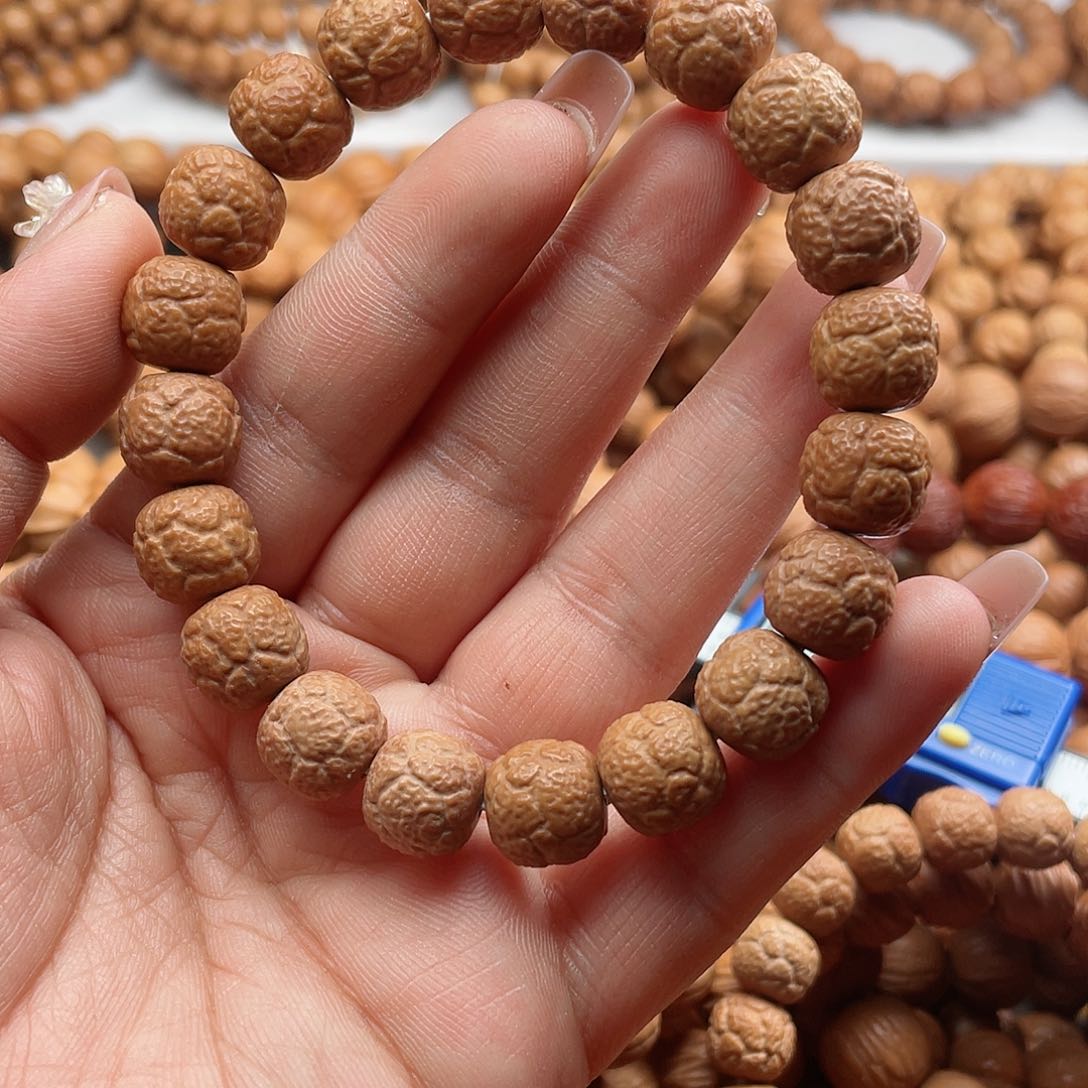 猴头核桃吊坠诸****?11.8/10.9全品饕餮