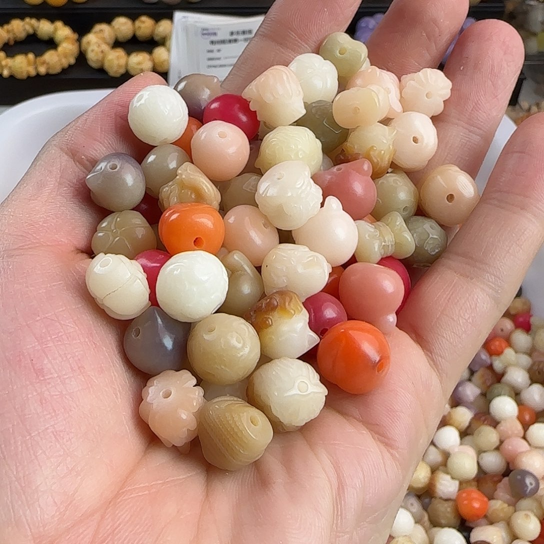 手串菩提根/象牙果卡12雕刻件混锅20颗➕5颗