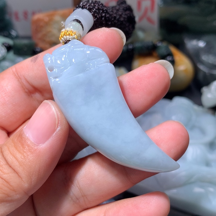 翡翠未镶嵌颈饰保真天然A货翡翠