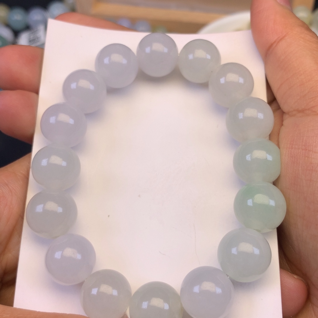 翡翠颈饰未镶嵌天然缅甸翡翠