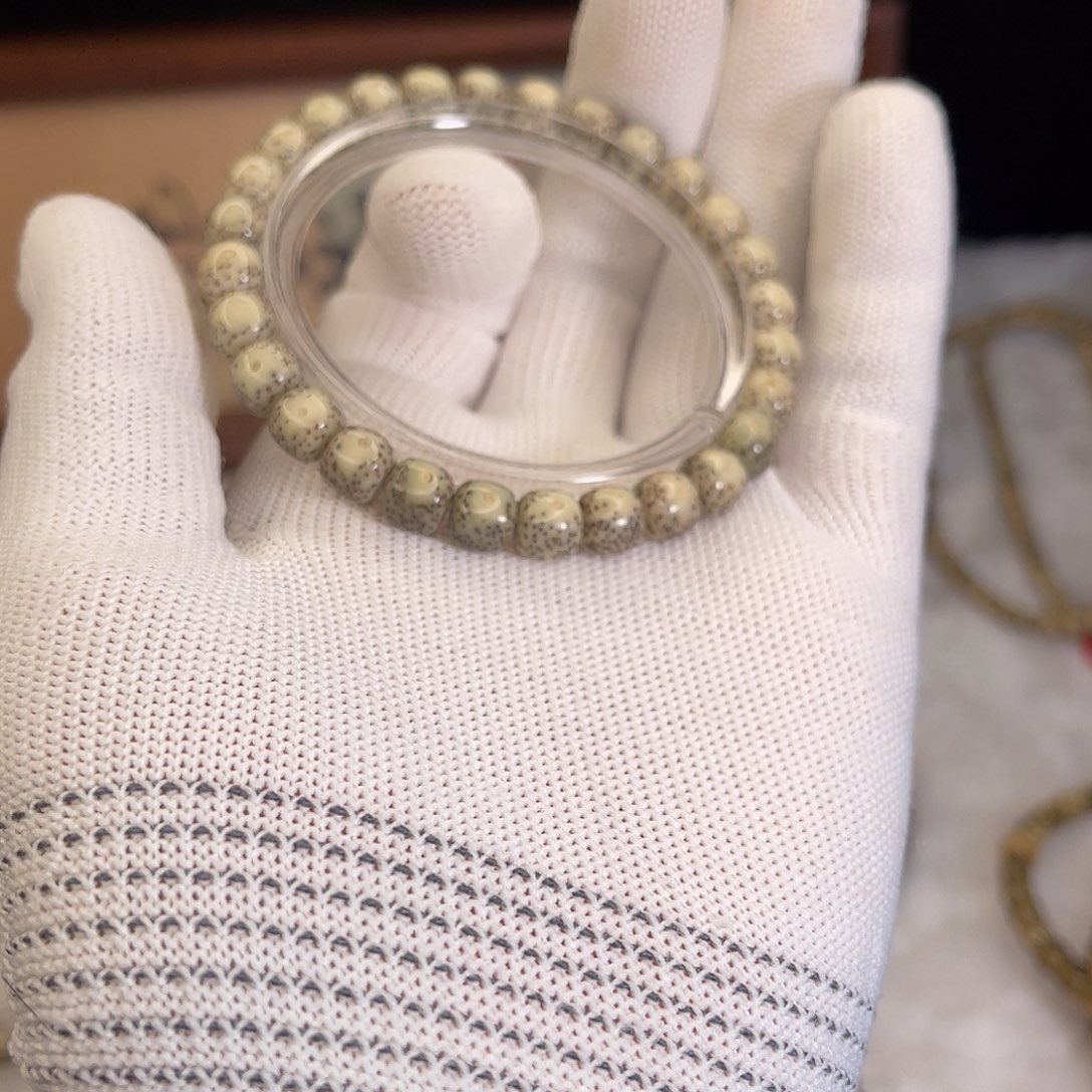 星月菩提手串869 号.  星月菩提.  一物一图. 