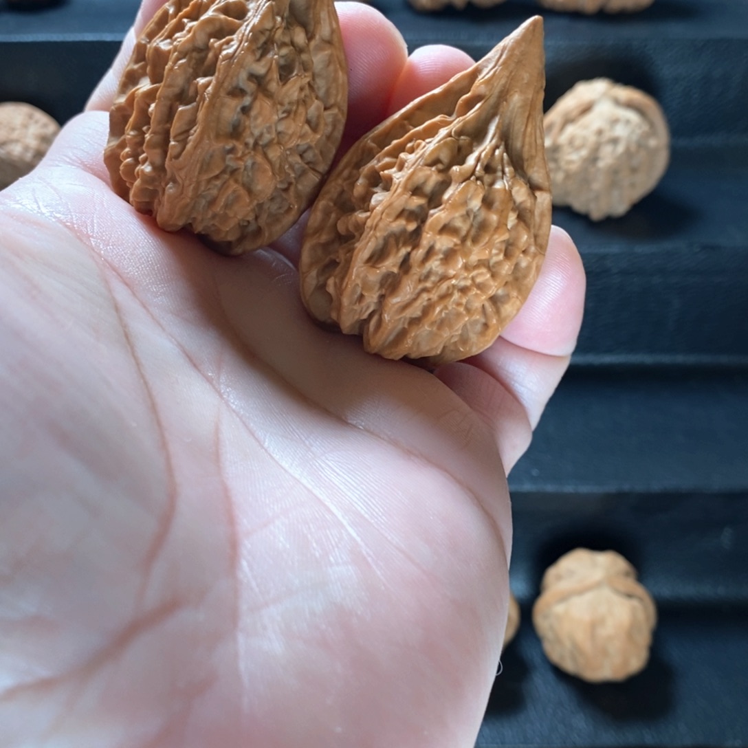 桃核把件原生态山地红缨枪35