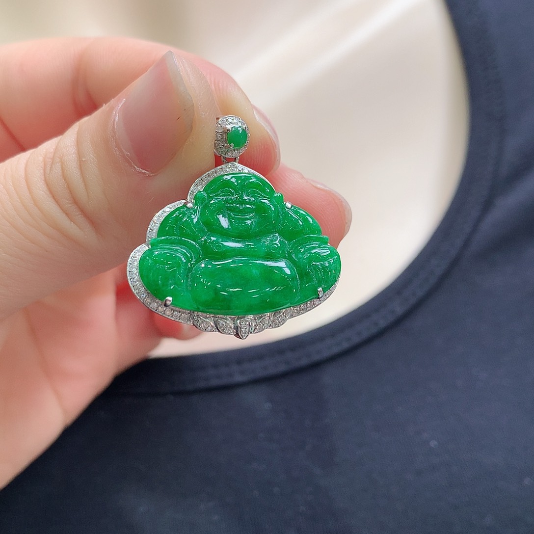 翡翠18K金镶嵌颈饰佛公