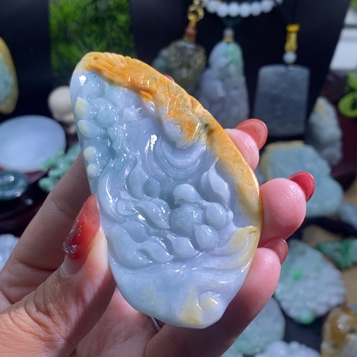 【闪购商品】颈饰未镶嵌翡翠鱼