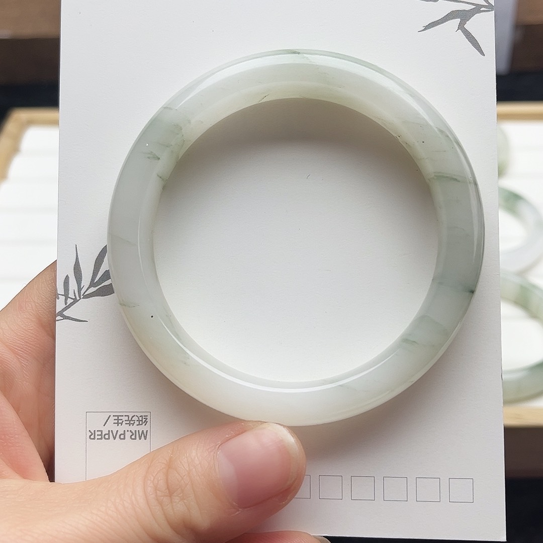 未镶嵌手镯石英质玉3