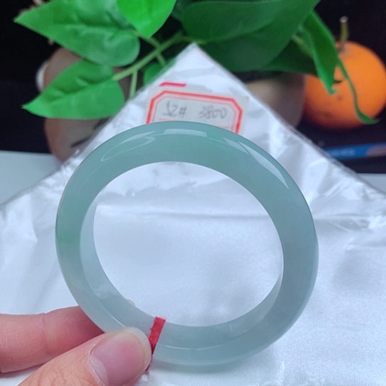 翡翠手镯未镶嵌   正圈52+ 水蓝色