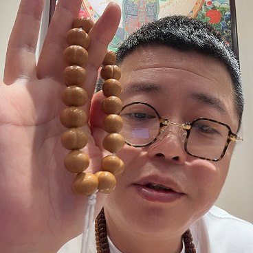 猴头核桃吊坠蜜桃臀