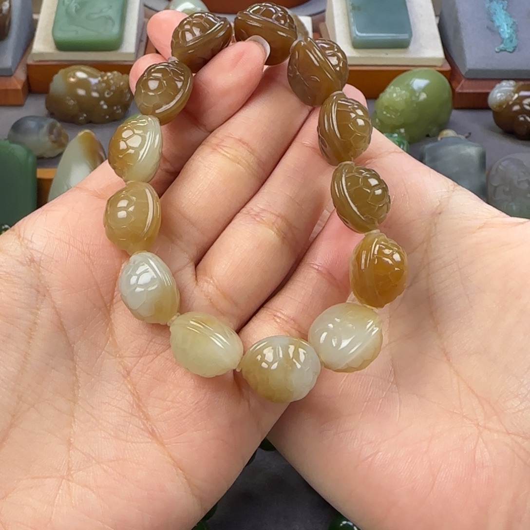 叶***秋定制和田玉未镶嵌和田玉