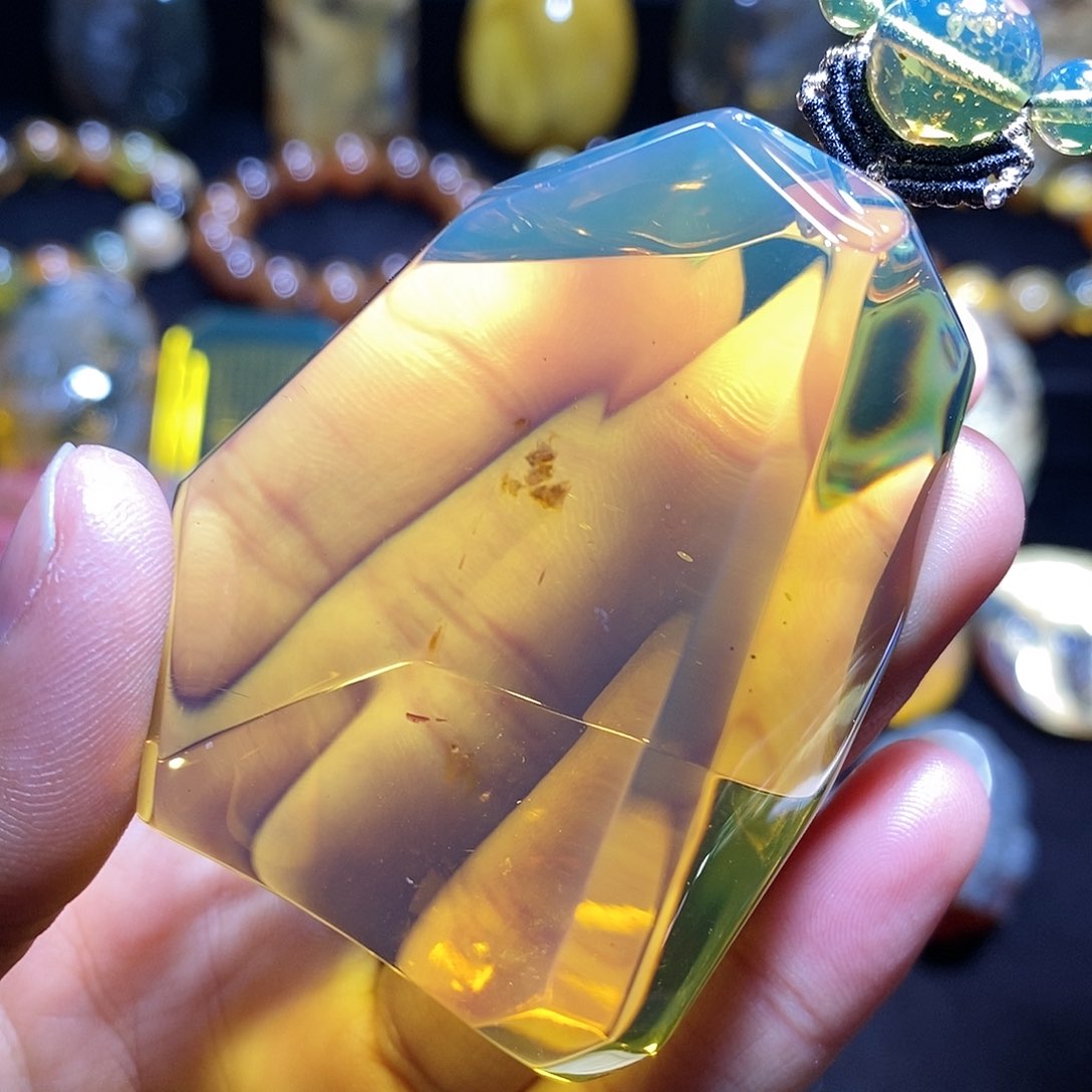 琥珀颈饰未镶嵌32克