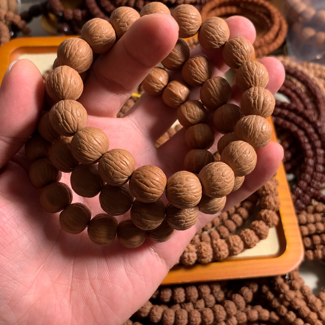 D***缨吊坠金刚菩提盘龙