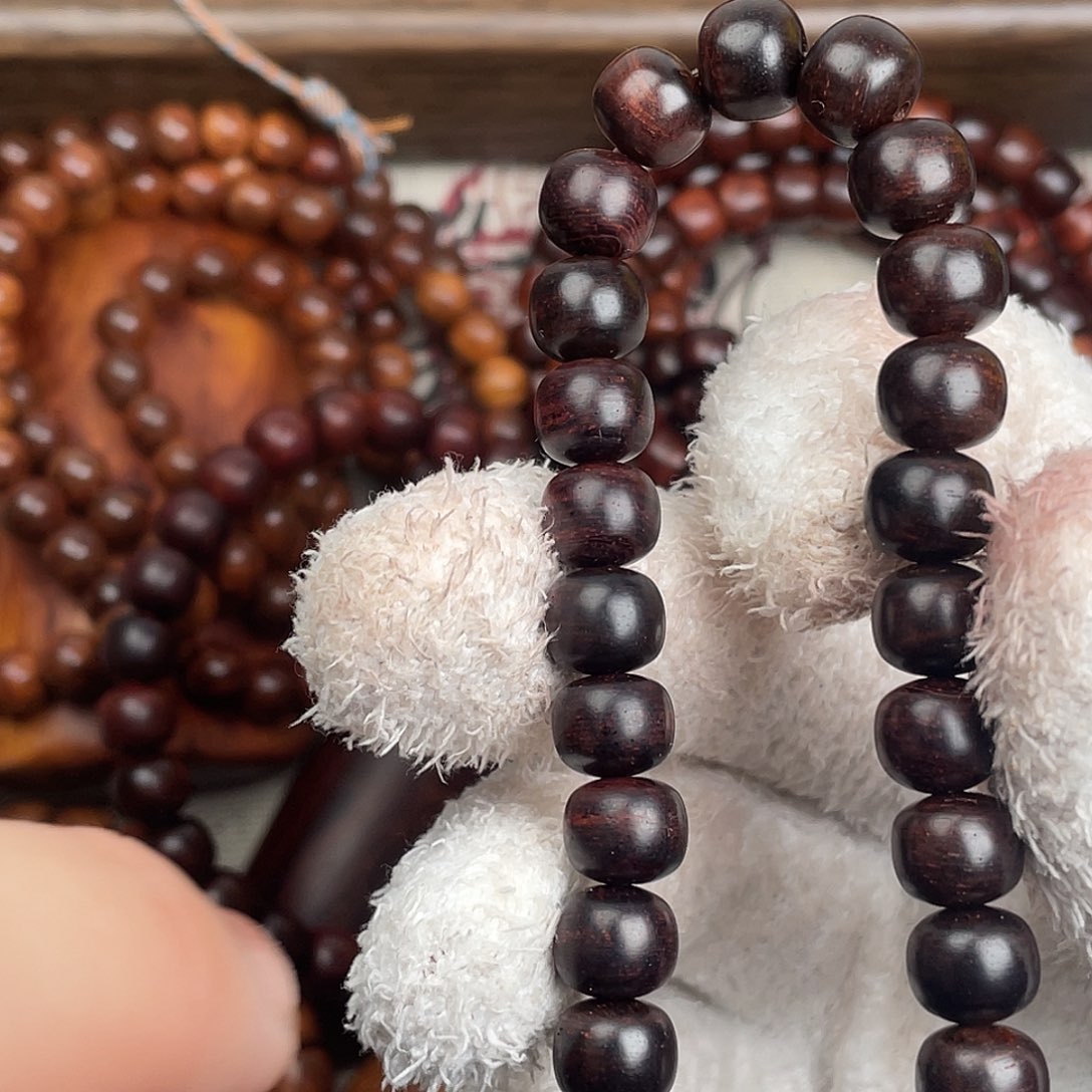 黄花梨/降香黄檀海南黄花梨紫油梨8-9老型珠子一串