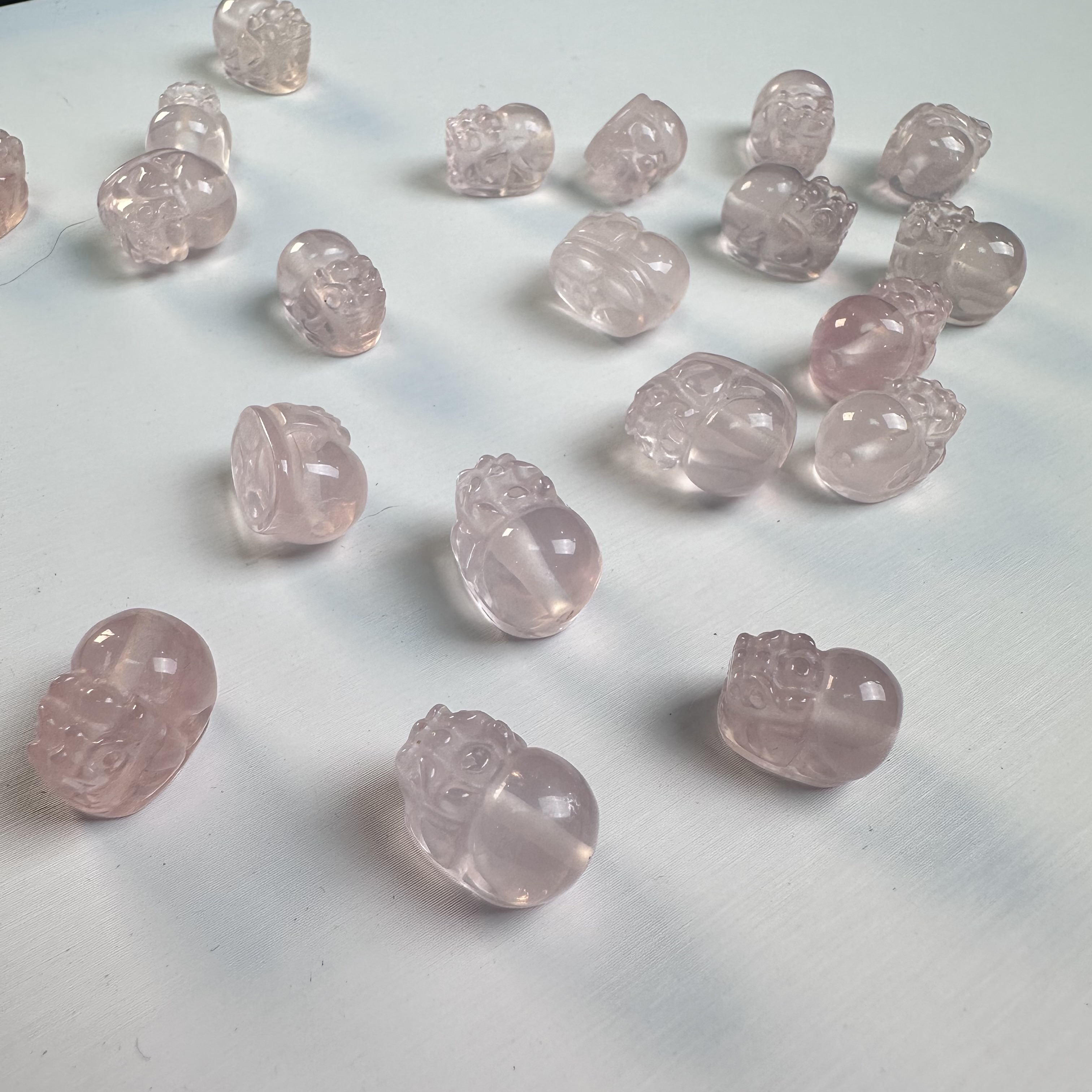 天然冰菊粉水晶招财貔貅通孔DIY配件吊坠XSJ-1049（多样性发一）