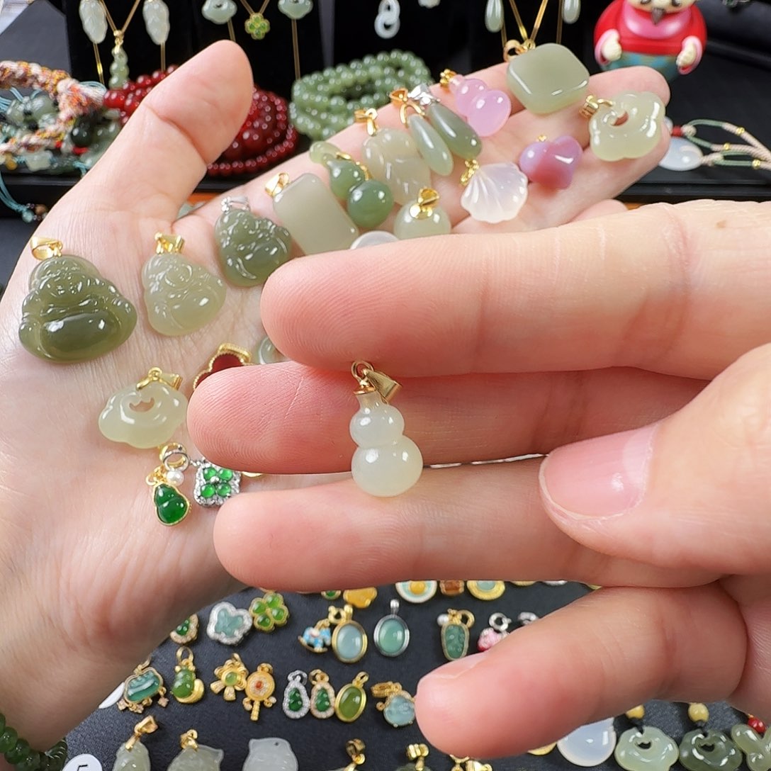 和田玉银S925镶嵌颈饰