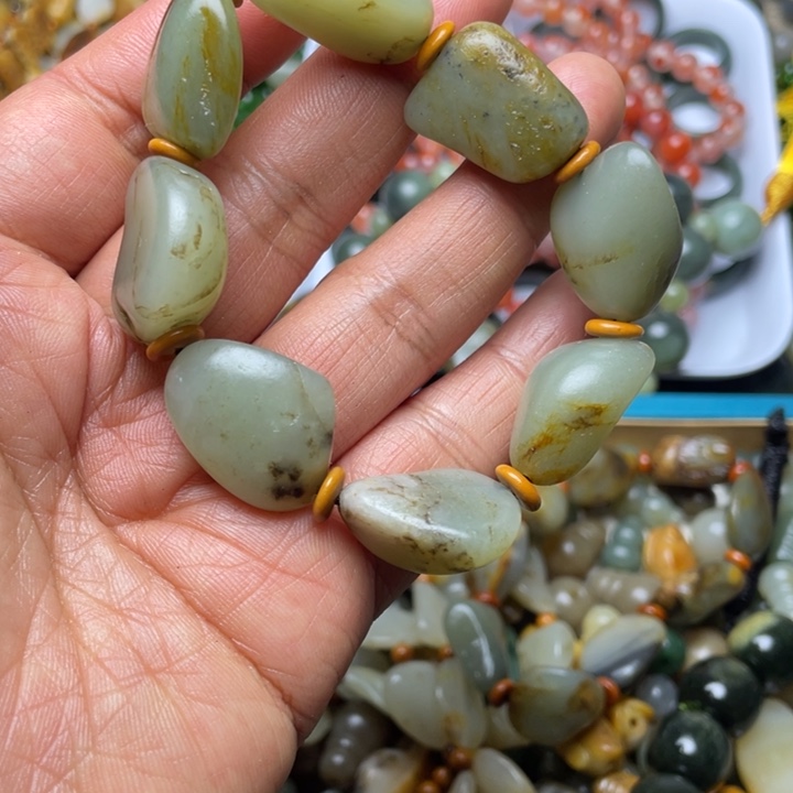 和田玉未镶嵌珠宝半成品