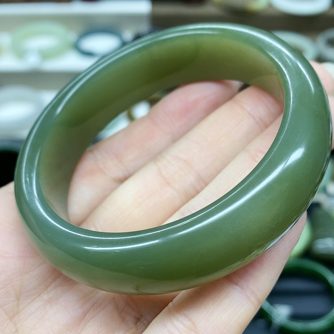 【闪购商品】和田玉手镯未镶嵌