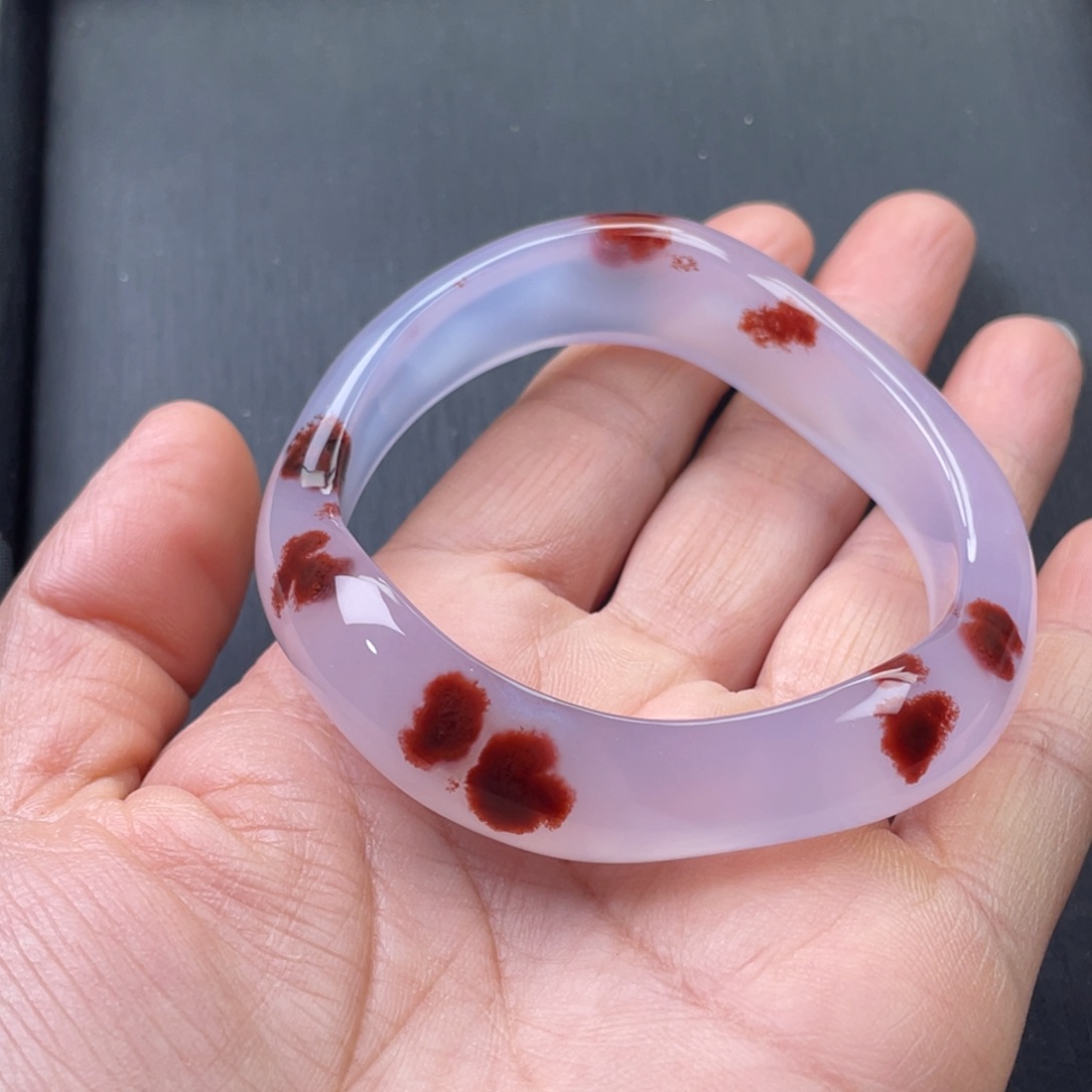 玛瑙/玉髓手镯未镶嵌55