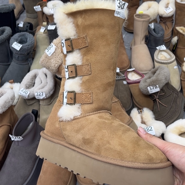 栗色三排扣厚底37