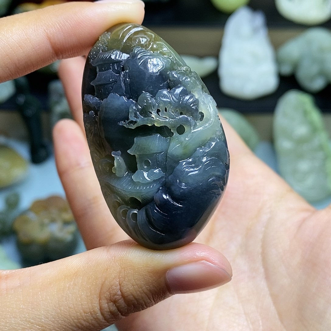 颈饰未镶嵌和田玉~****?