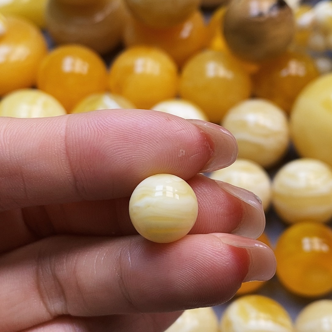 蜜蜡未镶嵌珠宝奇石花**-