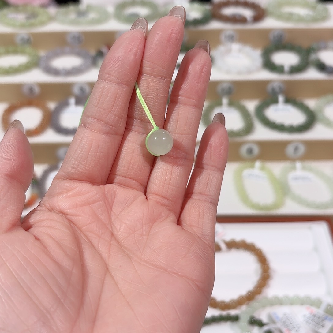 和田玉手链未镶嵌一****晶V