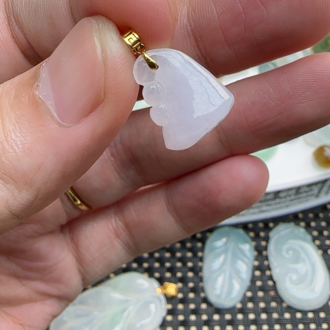 【闪购商品】翡翠吊坠(不含链)18K金镶嵌小莲蓬