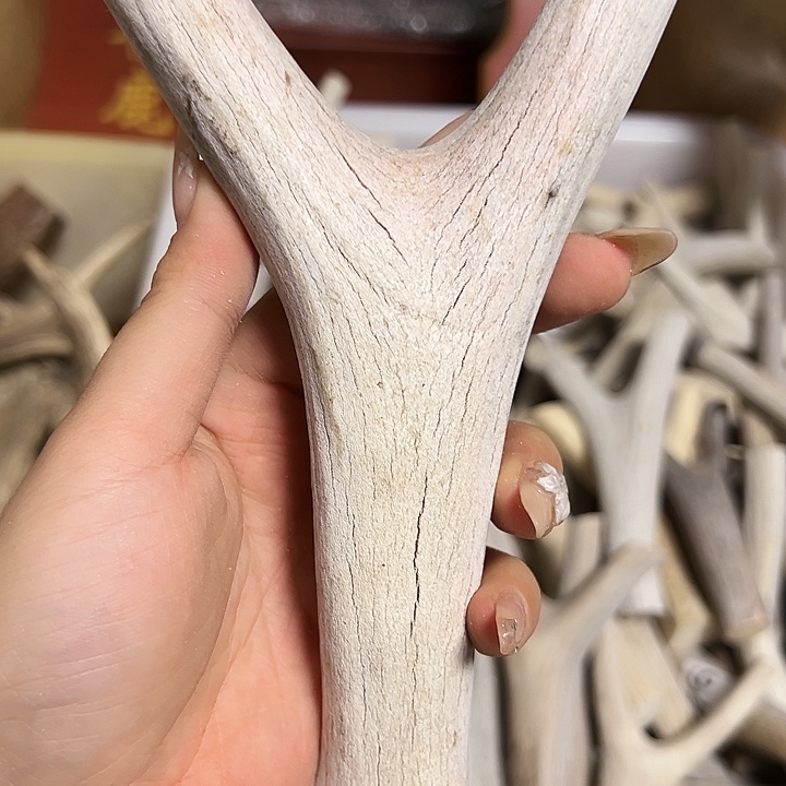 T***u香榧木木雕款鹿角