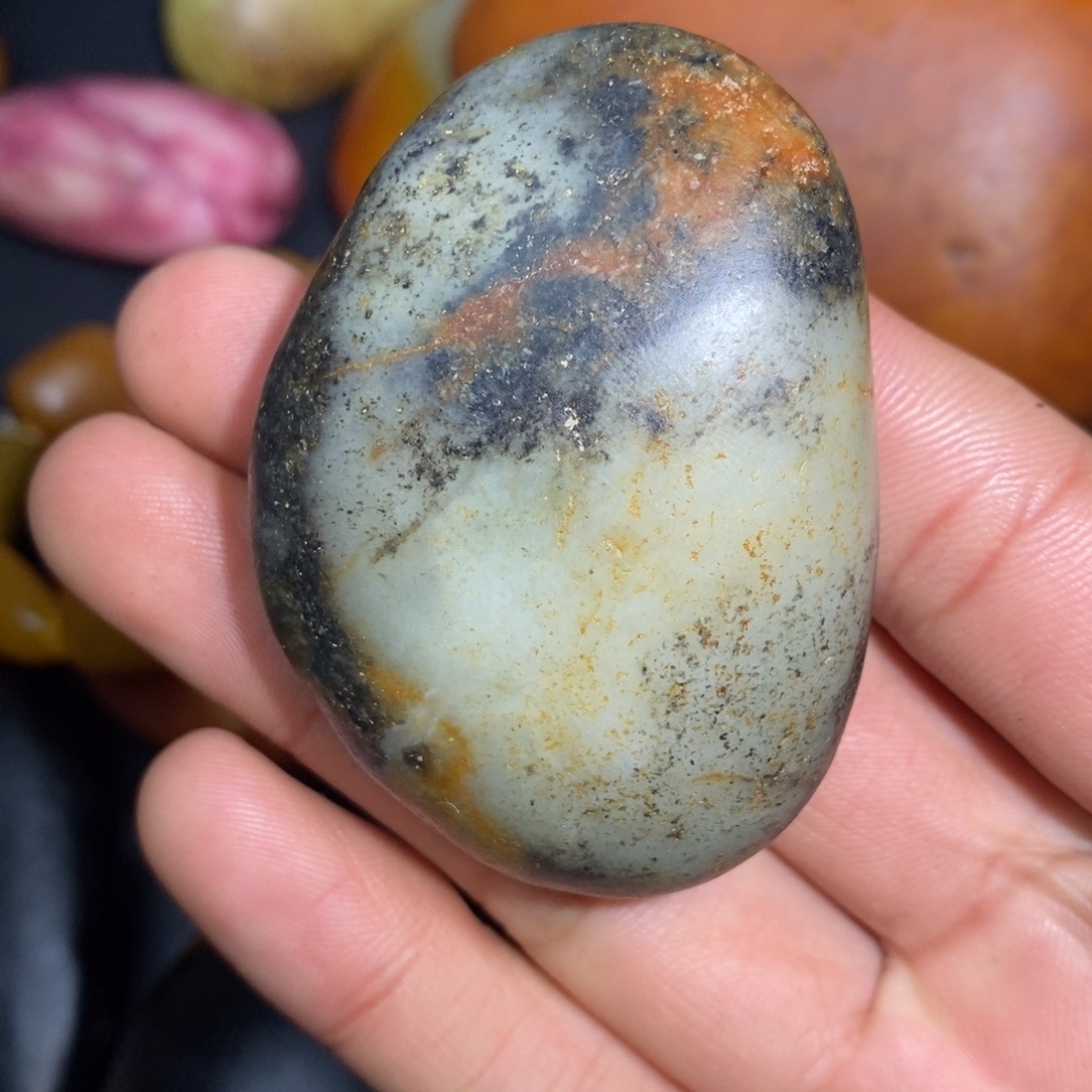 和田玉未镶嵌珠宝奇石